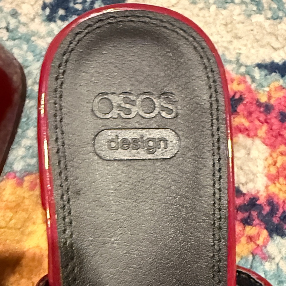 ASOS Burgundy Chain Detail Flats - Picture 5 of 6